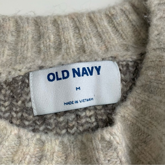 Old Navy Cozy Crew Neck Cheetah Print Sweater Size Medium - Picture 8 of 9